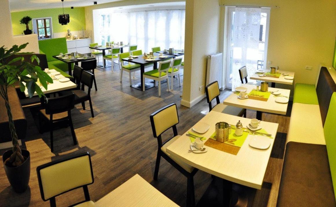 Amiga Hotel Muenchen Messe Екстер'єр фото