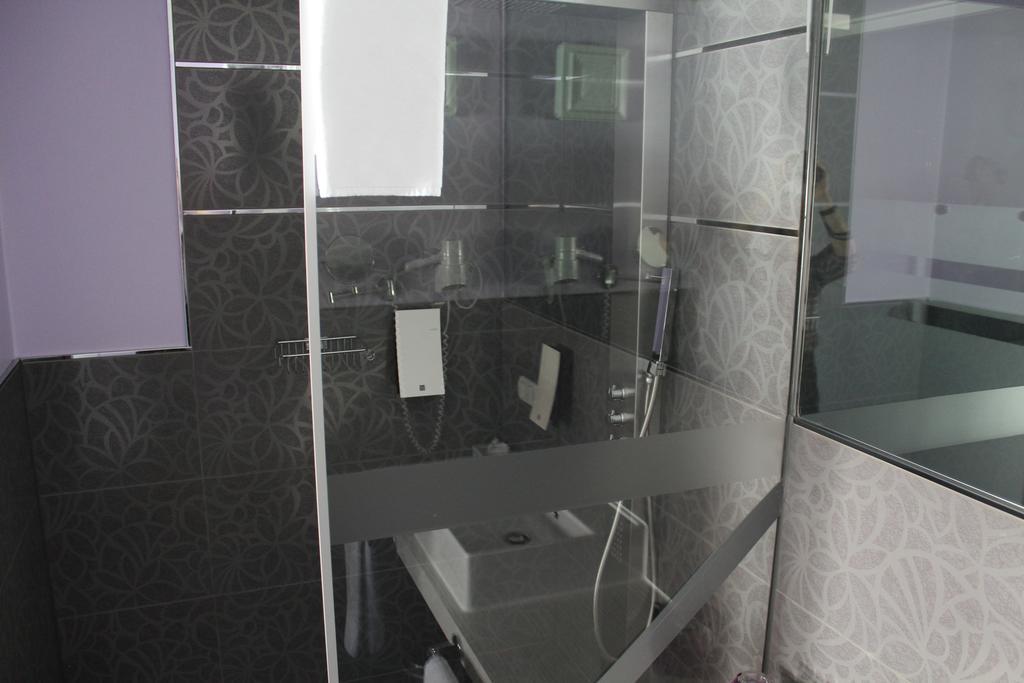 Amiga Hotel Muenchen Messe Екстер'єр фото
